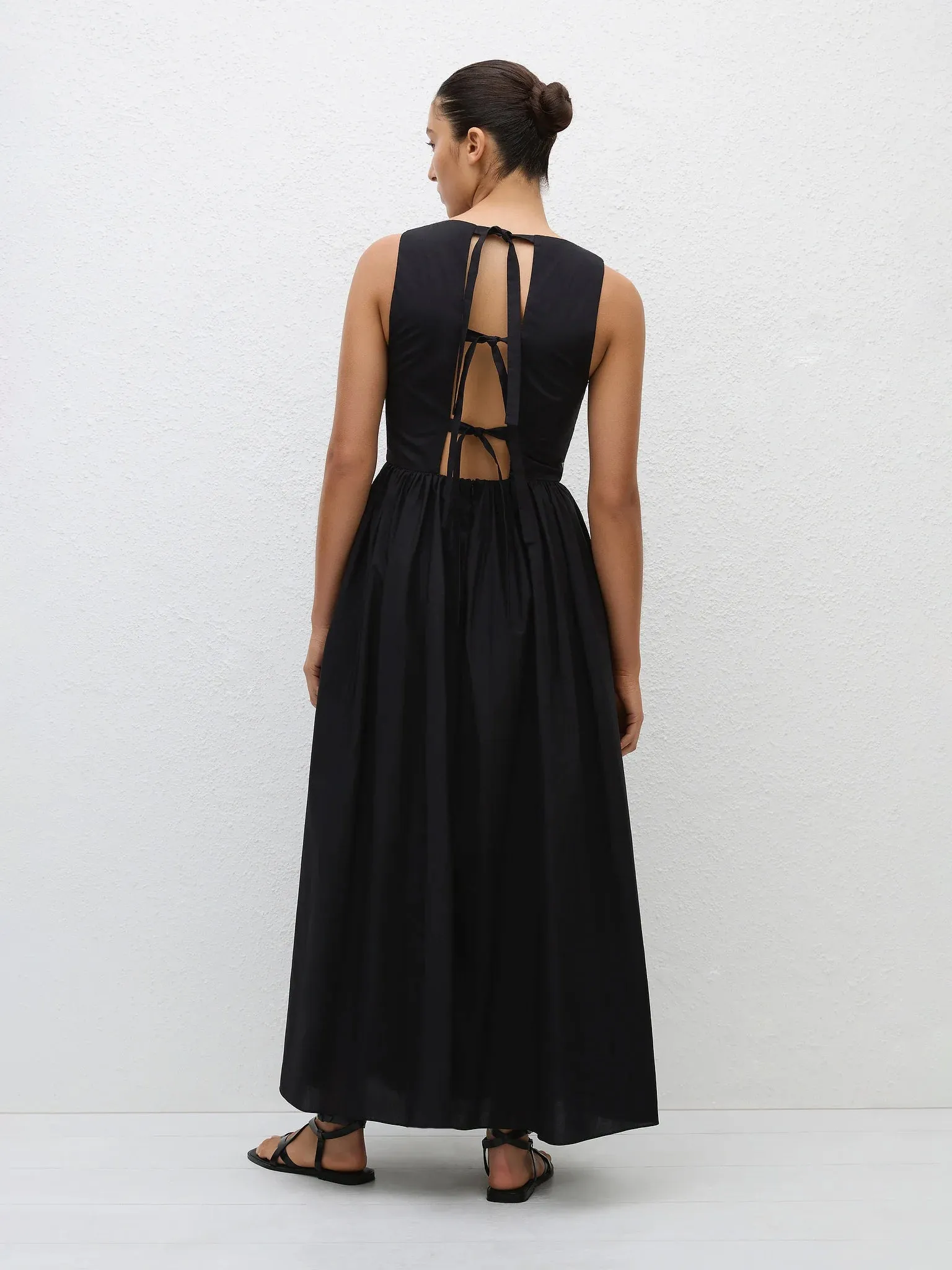 MATTEAU Tie Back Midi Dress Black