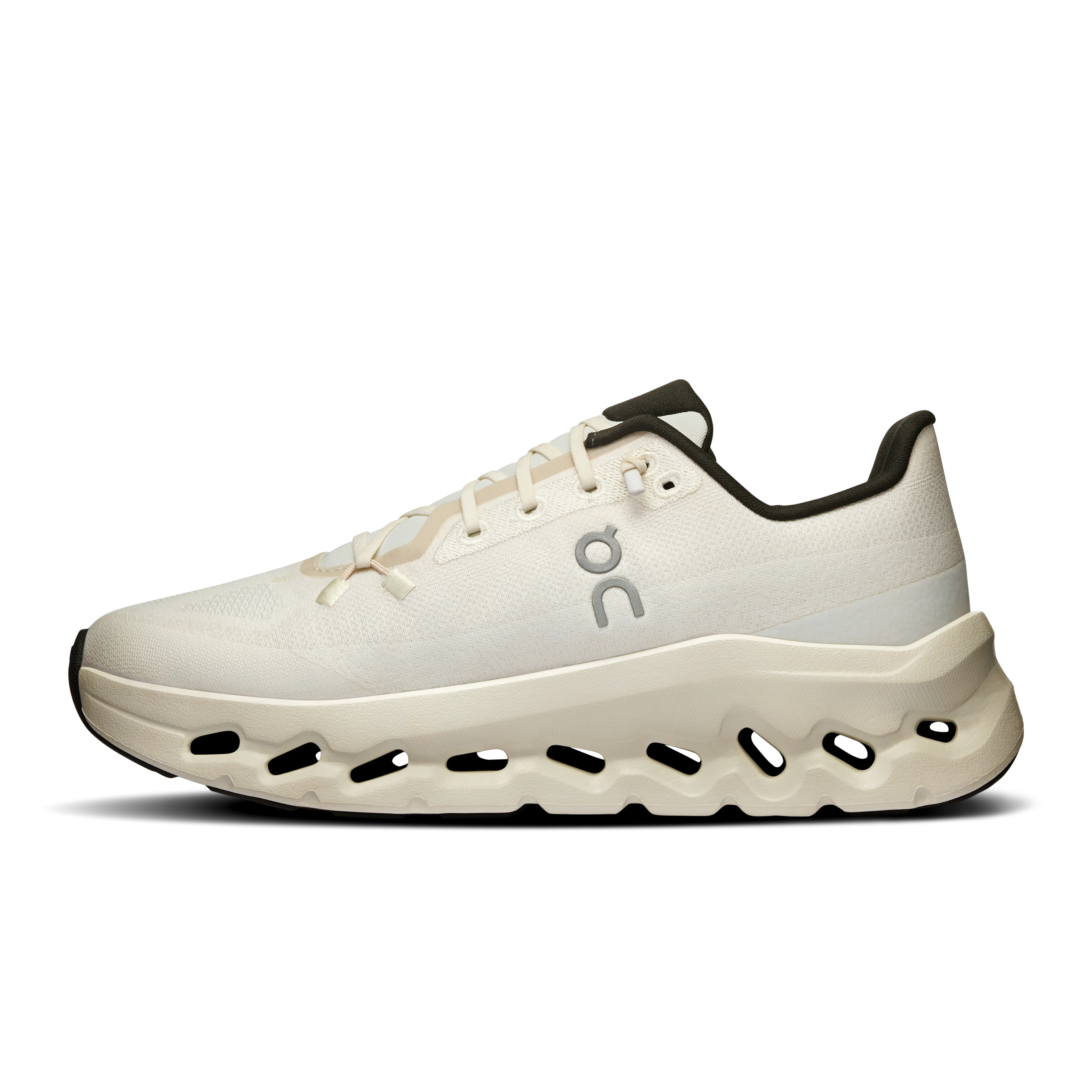 On Running Women's Cloudtilt Shoes - Pearl / Ice