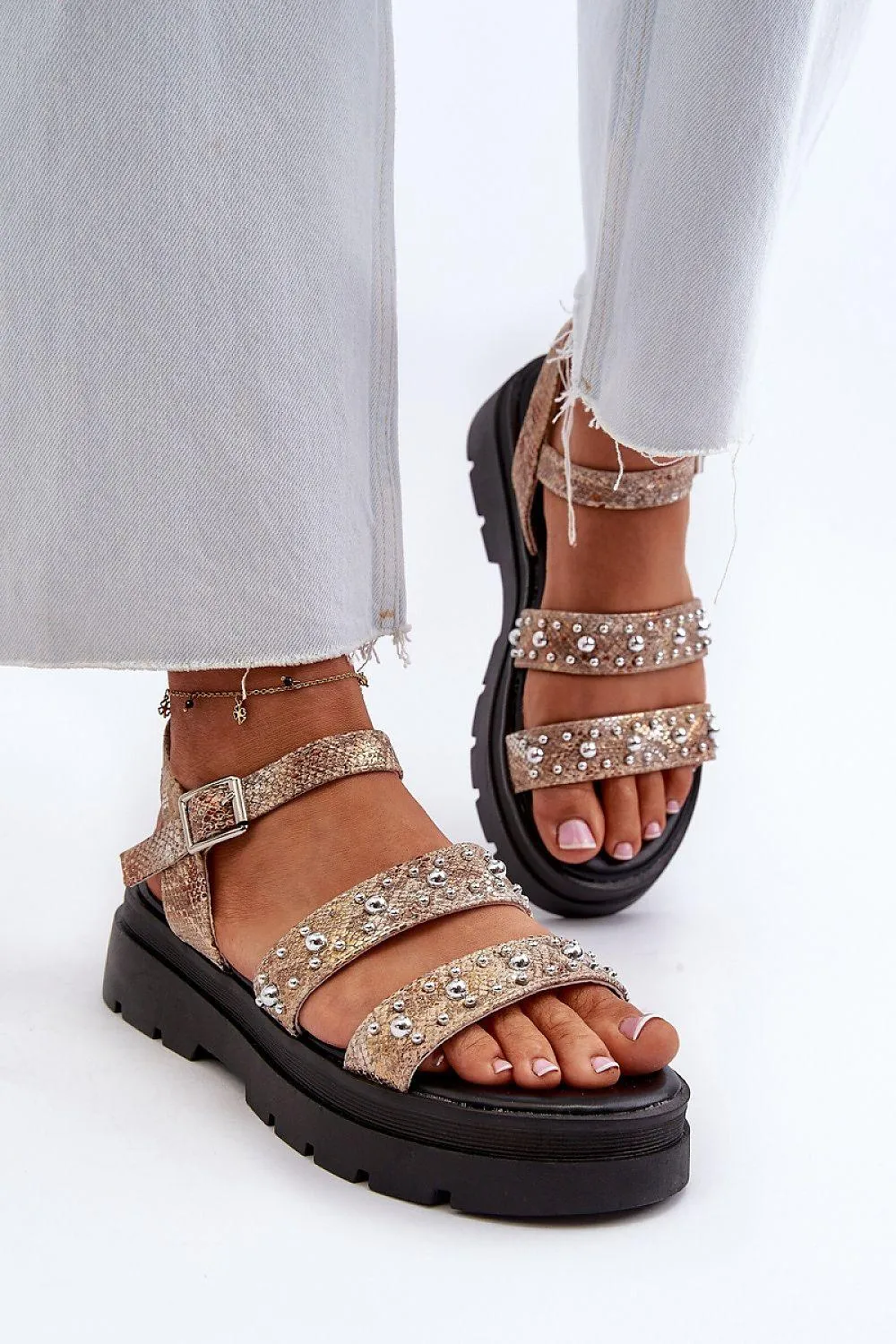 Sandals model 198816 Step in style