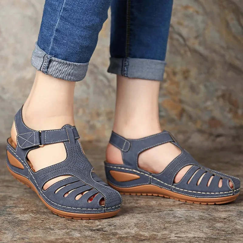 Soft Low Heels Close Sandals